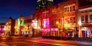 Nashville Nightlife Guide: Bars, Rooftops, and Late-Night Eats